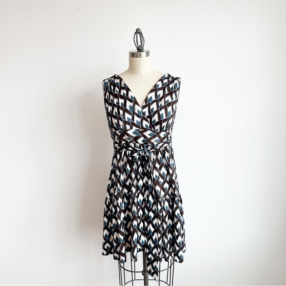 Diane Von Furstenberg Wrap Mini Dress Blue  Brown Print Silk Jersey Size 4